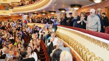 President attends “For You, Aznavour” concert
