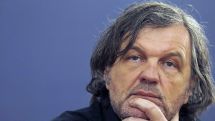 Режиссер Эмир Кустурица пострадал в ДТП в Сербии