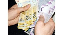 «Как будто мы живем в африканской стране»: жители Азербайджана о задержках пенсионных выплат гражданам