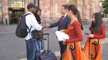 Foreign tourists impressed by Armenian architecture