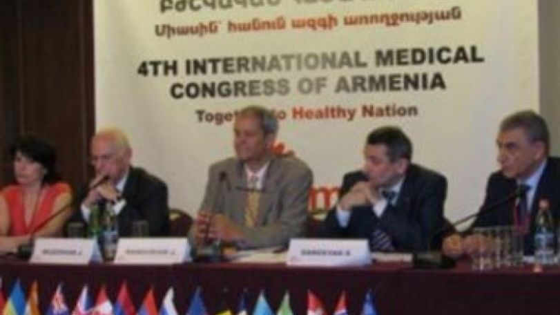 «Нет геноциду». Участники IV Международного медицинского конгресса Армении приняли меморандум 