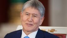 «Судьбе назло»: президент Киргизии выпустил новый сольный альбом