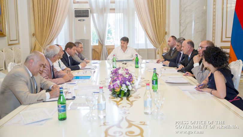 Премьер Армении поручил продолжить работы над дорожной картой реформ в сфере недропользования