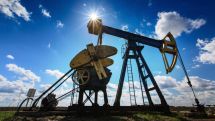 Цены на нефть эталонных марок во вторник слабо повышаются