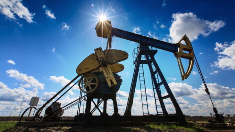 Цены на нефть эталонных марок во вторник слабо повышаются