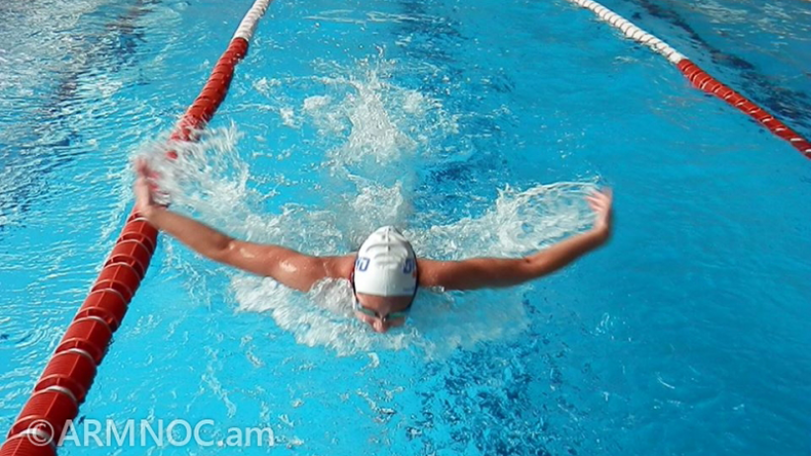 Armenian adult swimmers participating at the world junior swimming championships