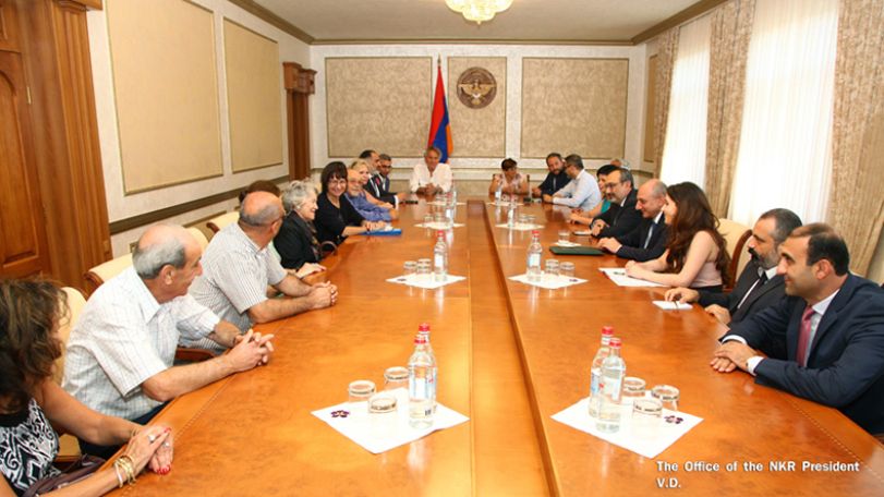 Արցախում է իտալահայ գրող Անտոնիա Արսլանը