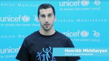 Генрих Мхитарян поздравил учащихся с Днем знаний и заявил о важности инклюзивного образования