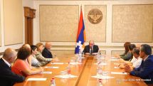 President of Artsakh holds political consultations