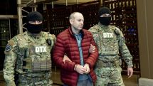 Блогер Александр Лапшин вылетел из Баку в Израиль
