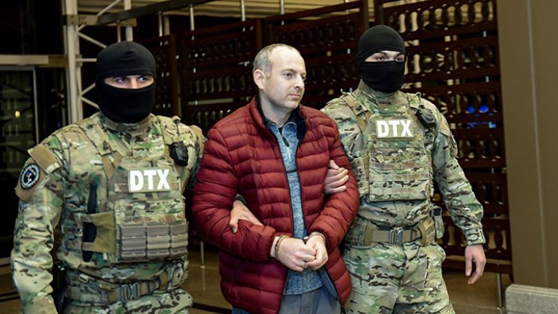 Блогер Александр Лапшин вылетел из Баку в Израиль