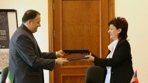 Armenia, Iran sign cinema cooperation agreement