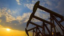 World oil prices up