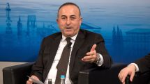 Глава МИД Турции обратился к властям Германии: Если вы сделаете нам навстречу один шаг, то мы сделаем два