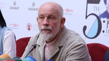 Hollywood star John Malkovich arrives in Armenia