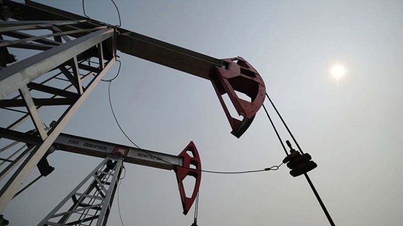 Мировые цены на нефть растут в пятницу утром