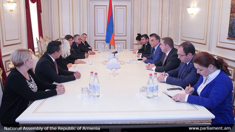 Armenian parliament speaker hosts Mexican lawmakers