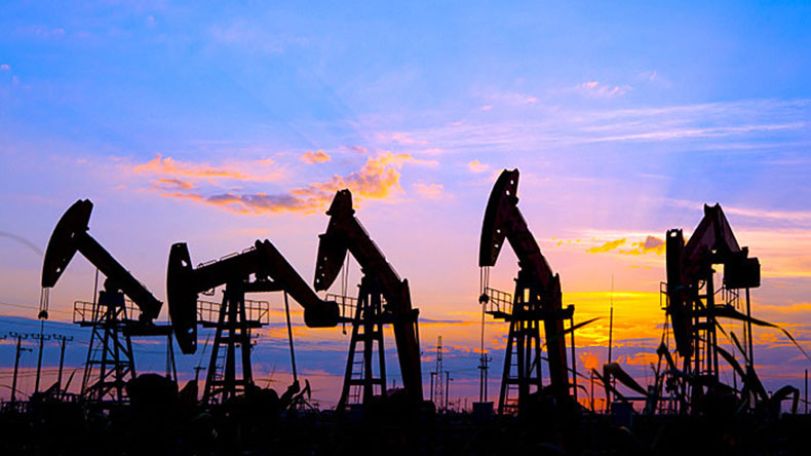 World oil prices continue fluctuating