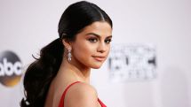 Billboard объявил имя обладательницы премии «Женщина года» – Селена Гомес