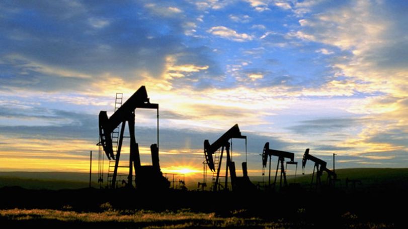 World oil prices traded in different directions