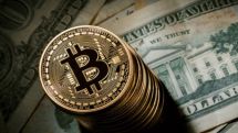 Самая популярная в мире криптовалюта – биткоин – продолжает обновлять исторические максимумы