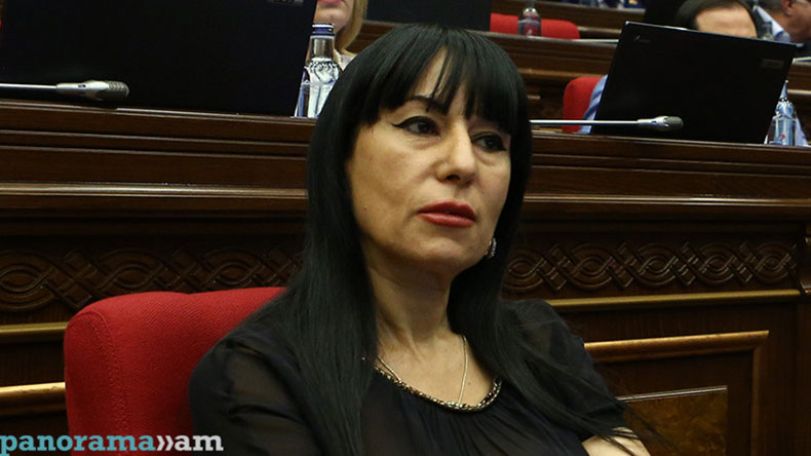 Депутат НС Армении Н. Зограбян: С 2018 года на каждого гражданина РА будет приходиться долг в размере 2200 долларов