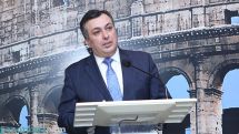 Армен Амирян рассказал, как Минкультуры Армении намерено возместить сокращение бюджетного финансирования на 7%
