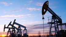 Цены на нефть эталонных марок снижаются в среду