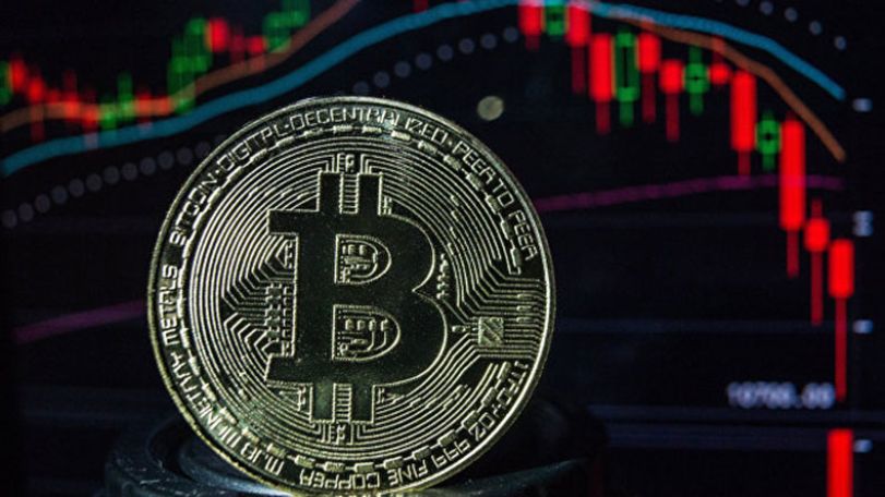Курс биткоина упал более чем на четверть за сутки