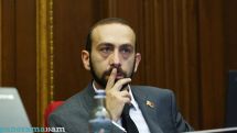 Арарат Мирзоян: Встреча с кандидатом от РПА на пост президента Армении Арменом Саркисяном не повлияет на голосование фракции «Елк»