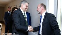 Премьер Армении Карен Карапетян обсудил в Давосе перспективы открытия прямого рейса Ереван-Цюрих