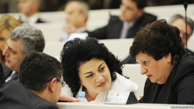 ԵԽԽՎ-ն Սարսանգի ջրամբարի մասին զեկույցի համահեղինակին կասկածում է  Ադրբեջանի կողմից կաշառվելու մեջ