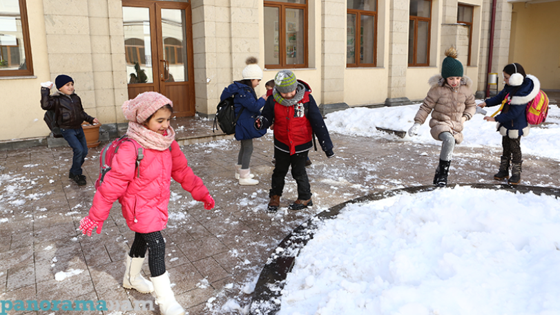 Artsakh families with four or more children to receive financial aid of $4,000 USD