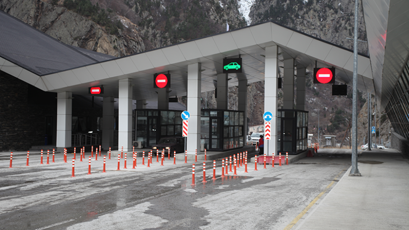 Lars road open for all types of vehicles