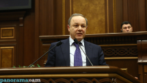 Глава Минздрава Армении ответил на вопрос депутата Армана Сагателяна о внедрении медицинских страховок в рамках соцпакетов
