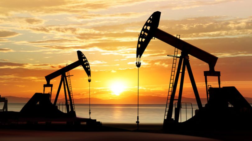 Мировые цены на нефть продолжают расти в понедельник