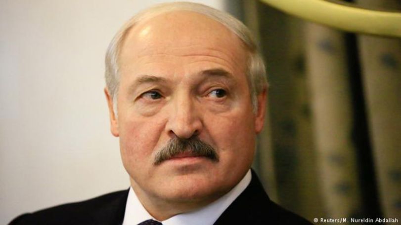 Президент Беларуси Александр Лукашенко пригрозил России за молоко: Без ответа такие вещи не останутся