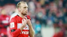 «Правда?! Не слышал»: капитан московского «Спартака» ответил назвавшим его проституткой болельщикам
