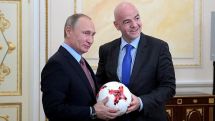 Футбол в Кремле: Сеть «взорвало» видео с игрой Путина и Инфантино