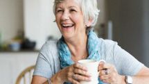Two or three cups of tea a day can prevent you breaking your hip