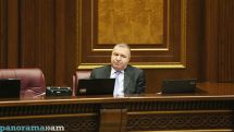 В НС Армении обсуждается проект об отпуске лекарств по рецепту: замглавы Минздрава ответил на «неудобные» вопросы М. Мелкумяна