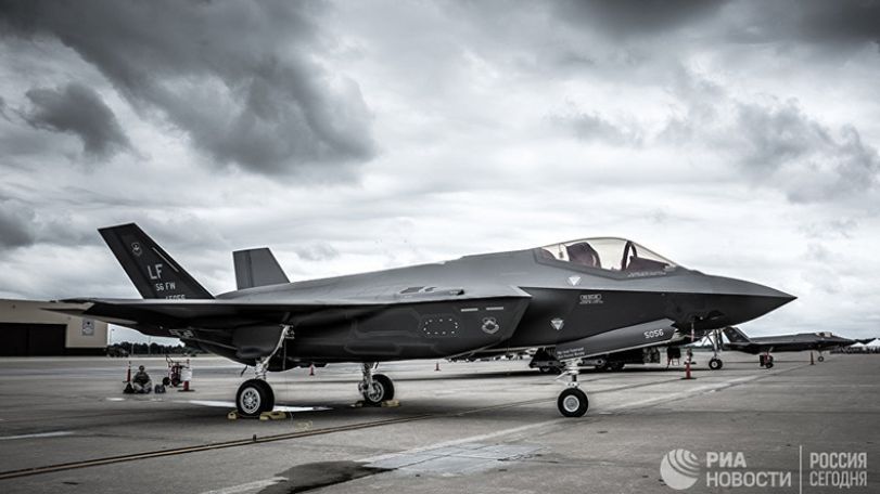Волкан Бозкыр: Конгресс США может заблокировать поставку Турции истребителей F-35 из-за ЗРК С-400
