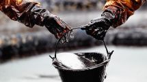 Цены на нефть в пятницу утром продолжают расти