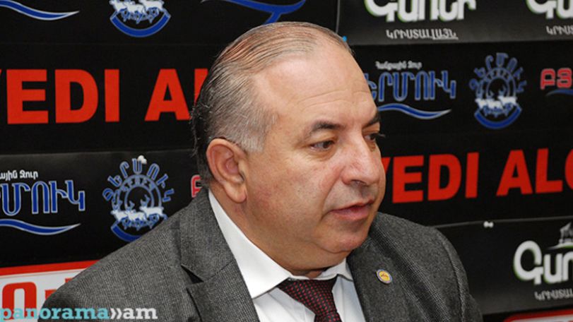 Ես ցավում եմ, որ ունենք նման մարդկային կերպար ունեցող հոգևորականներ. Արագած Ախոյանը՝ Արամ Աթեշյանի մասին