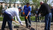 Сотрудники Конверс Банка приняли участие в республиканском субботнике.