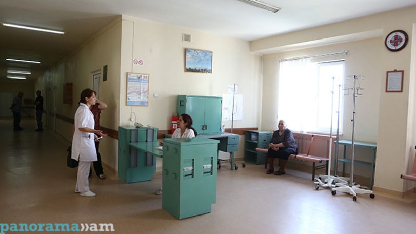 Минздрав Армении: В больницах продолжают получать лечение 5 пострадавших на митингах в Ереване
