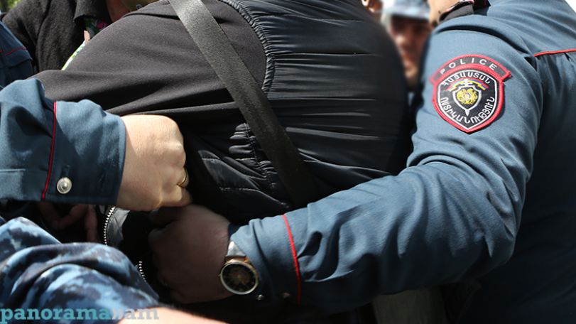 Police:183 citizens detained as of 15:30