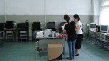 Vienna’s Shiraz School presents gift to Yerevan’s Shiraz School