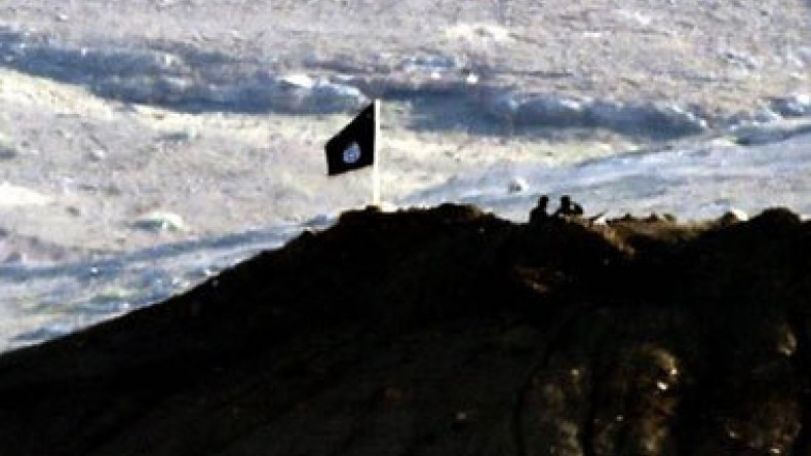 Kobane: Civilians flee IS street-to-street fighting