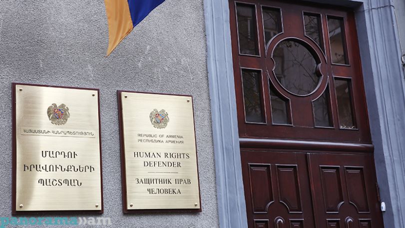Արման Թաթոյանն այցելել է Կարո Եղնուկյանին